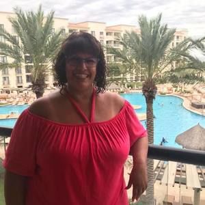 Meet your Posher, Carla